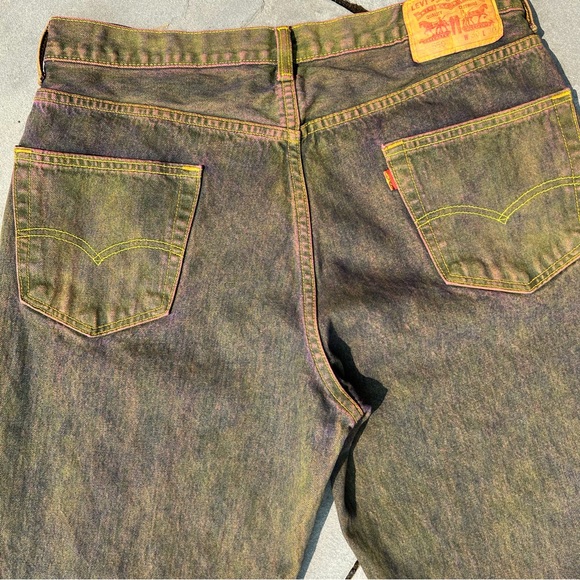 SOLD - Reworked Upcycled Purple Yellow Levi’s 550 Relaxed Baggy Jeans - Picture 4 of 13